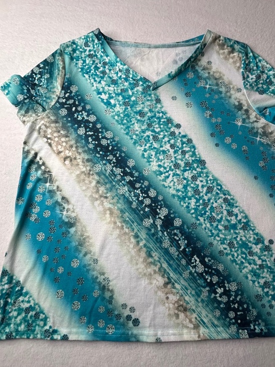 Tops - Diamonds Snowflake Women Top L XL Short Sleeve Tee